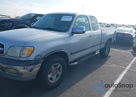 2000 Toyota Tundra Sr5 V8 from USA, damaged, VIN 5TBRT3411YS072720